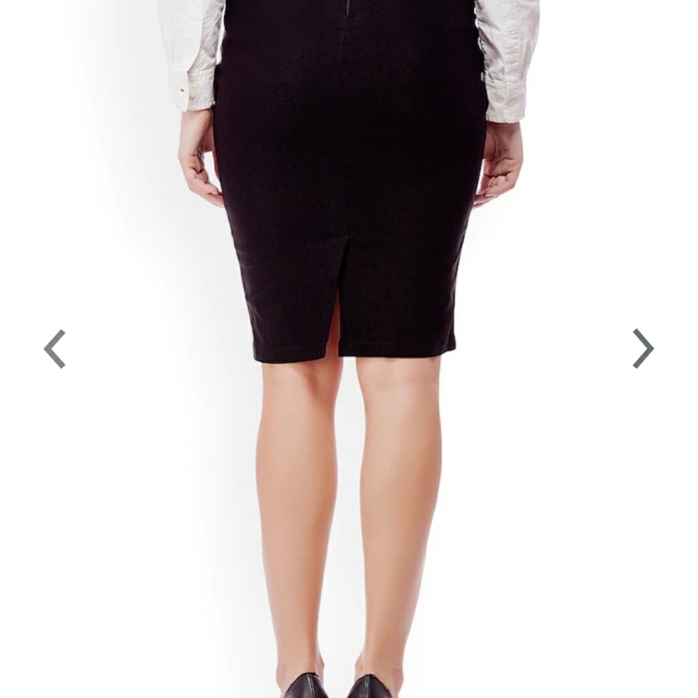 Purple Feather Black Pencil Skirt - Size 32 - Picture 2 of 2